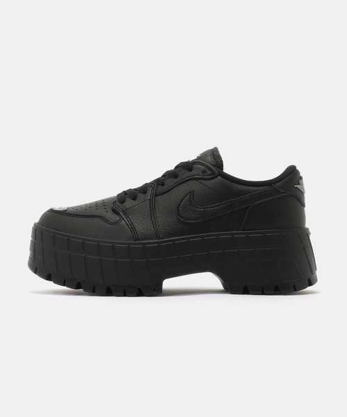 JORDAN BRAND(ジョーダンブランド)の「JORDAN BRAND W AIR JORDAN 1 BROOKLYN LOW HF3184-001(スニーカー・レディース・ブラック・23cm/23.5cm/24cm/24.5cm/25cm/22.5cm)」の1枚目の写真