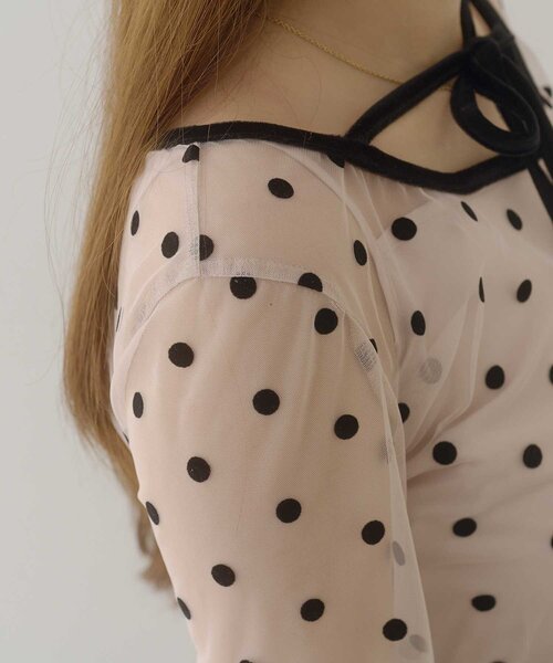 Belle Charme(ベルシャルム)の「【Belle Charme】Dot Sheer Tops(Tシャツ/カットソー・レディース・ベージュ/ブラック・FREE)」の10枚目の写真