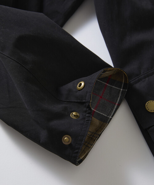 Barbour(バブアー)の「Barbour/バブアー 別注OS Beaufort ピーチスキン_lining/オーバーサイズ ビューフォート ライニング(その他アウター・レディース・セージグリーン/ブラック・38)」の11枚目の写真