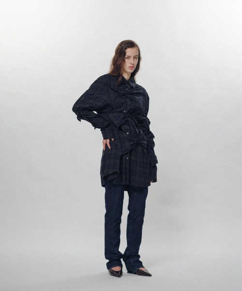 KEISUKEYOSHIDA(ケイスケヨシダ)の「Check Ribbon Shirt(シャツ/ブラウス・レディース・ネイビー・M)」の1枚目の写真