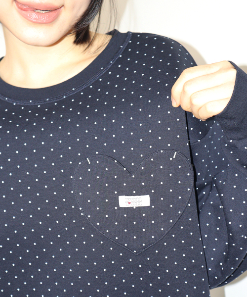 RONRON(ロンロン)の「DOT HEART POCKET OVER FIT LONG SLEEVE NAVY(Tシャツ/カットソー・レディース・その他・FREE)」の4枚目の写真