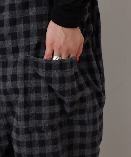 JOURNAL STANDARD LUXE(ジャーナルスタンダード ラックス)の「シャギーチェック フィッシャーオーバーオール(サロペット/オーバーオール・レディース・チャコールグレー・FREE)」の14枚目の写真