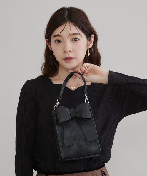 couture brooch(クチュールブローチ)の「2WAYリボンミニバッグ(ショルダーバッグ・レディース・ワインレッド/アイボリー/ブラック・00)」の6枚目の写真