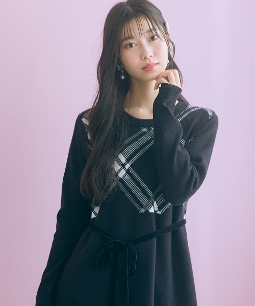 marun(マルン)の「<大きいサイズ>アーガイルニットチュニックワンピース marun(ワンピース・レディース・ピンク系/ブラック・5L/4L/3L/LL/L)」の7枚目の写真