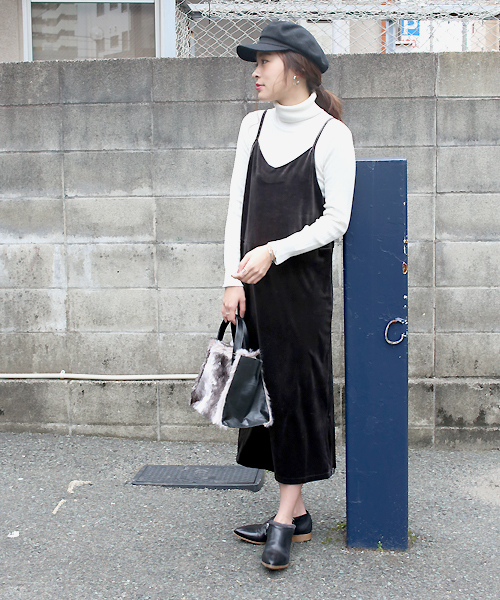 Bou Jeloud(ブージュルード)の「ベロアキャミソールワンピース(ワンピース・レディース・ダークグレー/カーキ・FREE)」の10枚目の写真