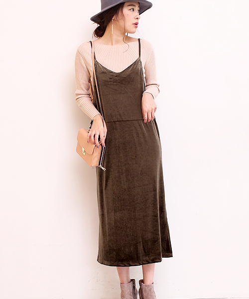 Bou Jeloud(ブージュルード)の「ベロアキャミソールワンピース(ワンピース・レディース・ダークグレー/カーキ・FREE)」の11枚目の写真