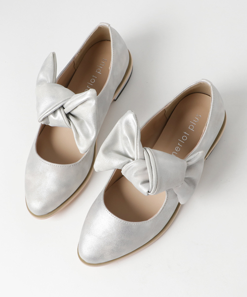 merlot plus（メルロープリュス）の「リボンマニッシュシューズ000-1489S（ローファー・レディース・オフホワイト/シルバー/ブラック/ピンク・M/L/S/LL）」の4枚目の写真