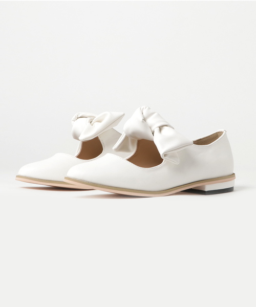 merlot plus（メルロープリュス）の「リボンマニッシュシューズ000-1489S（ローファー・レディース・オフホワイト/シルバー/ブラック/ピンク・M/L/S/LL）」の2枚目の写真