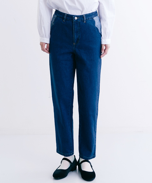 MERLOT（メルロー）の「デニム配色スカラップポケットテーパードパンツ000-5527（デニムパンツ・レディース・ブルー/ネイビー・FREE）」の14枚目の写真