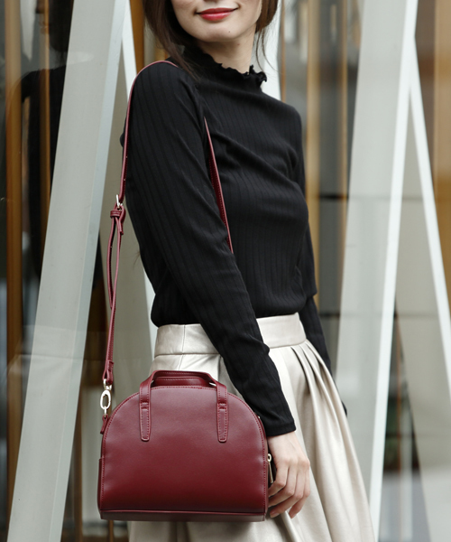 RAY CASSIN（レイカズン）の「かまぼこ型ショルダーバッグ（ショルダーバッグ・レディース・ブラック/ワイン/キャメル・FREE）」の16枚目の写真