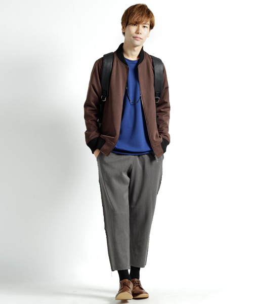 MONO-MART（モノマート）の「ドロップショルダーアスレジャースウェット（スウェット・メンズ・ホワイト/ブラック/ブルー/ワイン/チャコール/イエロー/カーキ/ピンク・FREE）」の12枚目の写真