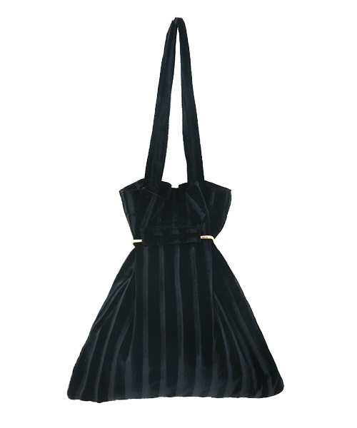 Luz Llena（ラズレナ）の「リング付きプリーツベロアトートバッグ（トートバッグ・レディース・ブラック/アイボリー/ワインレッド・ﾌﾘ-）」の10枚目の写真