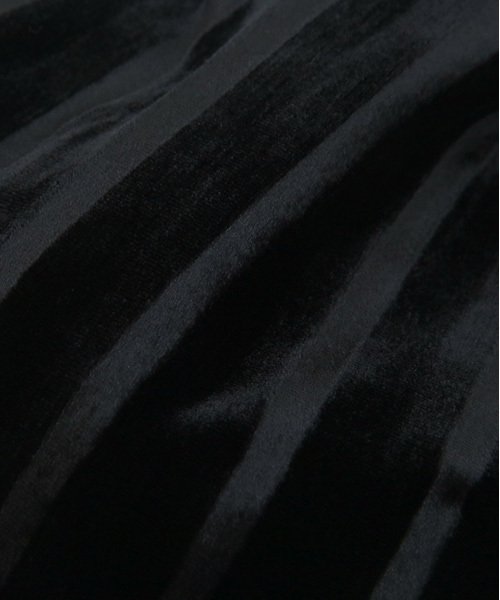 Luz Llena（ラズレナ）の「リング付きプリーツベロアトートバッグ（トートバッグ・レディース・ブラック/アイボリー/ワインレッド・ﾌﾘ-）」の7枚目の写真