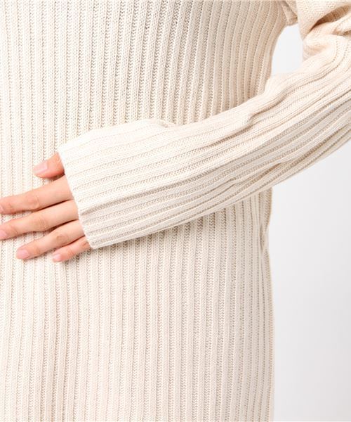 Pierrot(ピエロ)の「ボートネック リブ編み ニットワンピース(ワンピース・レディース・ブラック/グレイッシュベージュ/キャメル/杢グレー/アイボリー/ブラウン/ネイビー・M/L)」の11枚目の写真