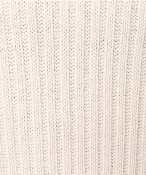 Pierrot(ピエロ)の「ボートネック リブ編み ニットワンピース(ワンピース・レディース・ブラック/グレイッシュベージュ/キャメル/杢グレー/アイボリー/ブラウン/ネイビー・M/L)」の13枚目の写真