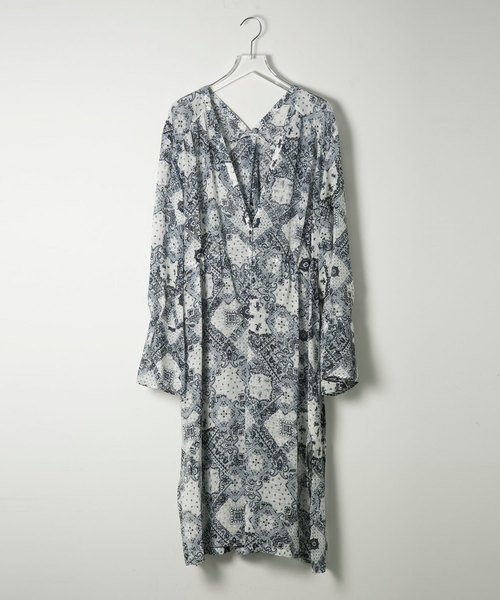 Studious ステュディオス の ペイズリーシアーガウンワンピ ワンピース Wear