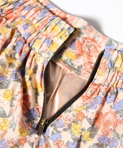 one after another NICE CLAUP（ワンアフターアナザーナイスクラップ）の「お花スカパン（スカート・レディース・オフホワイト/キャメル/ブラック・FREE）」の8枚目の写真