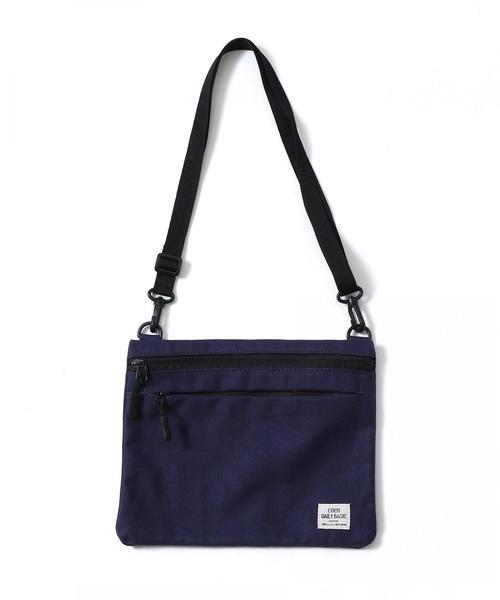 coen（コーエン）の「キャンバスサコッシュバッグ（ショルダーバッグ・メンズ・ネイビー/ワインレッド/ブラック・FREE）」の5枚目の写真