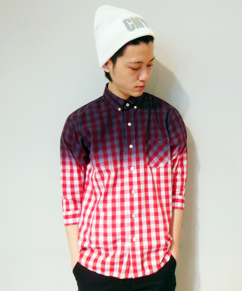 WHO'S WHO gallery（フーズフーギャラリー）の「グラデーション染BD7分シャツ（シャツ/ブラウス・メンズ・レッド/ブルー/ネイビー・MEDIUM/LARGE）」の3枚目の写真