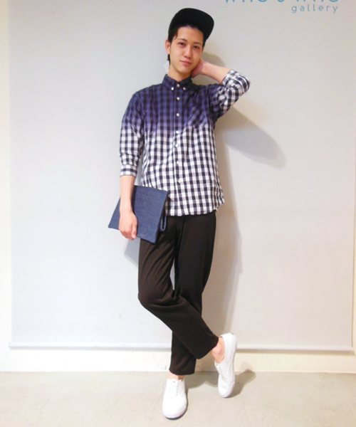 WHO'S WHO gallery（フーズフーギャラリー）の「グラデーション染BD7分シャツ（シャツ/ブラウス・メンズ・レッド/ブルー/ネイビー・MEDIUM/LARGE）」の8枚目の写真