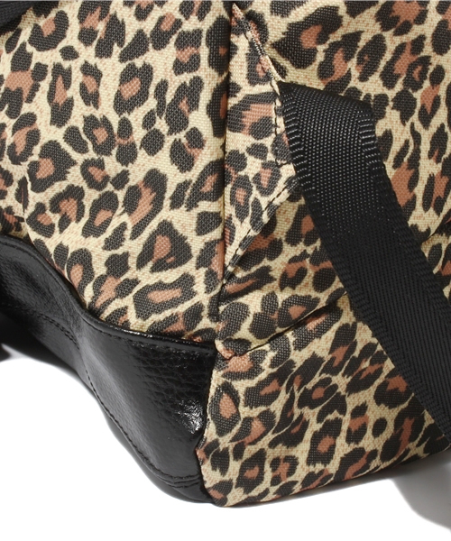 レオパード トゲトゲ スタッズ リュック Amazon.co.jp: [NEKKII] リュックサック レオパード柄 豹柄