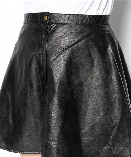 WEGO（ウィゴー）の「WEGO/フェイクレザーサークルスカート（スカート・レディース・ブラック/ネイビー/ゴールド・MEDIUM/LARGE）」の6枚目の写真