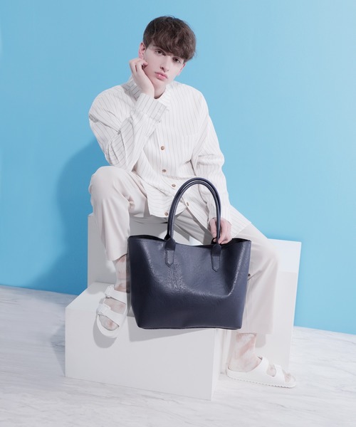 EMMA CLOTHES（エマクローズ）の「シンセティックレザートートバッグ（トートバッグ・メンズ・ブラック/ダークブラウン/ネイビー/ライトブラウン・FREE）」の15枚目の写真