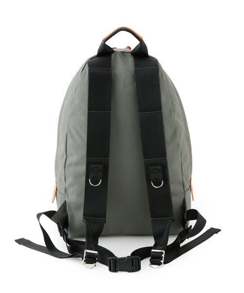 FREDRIK PACKERS(フレドリックパッカーズ)の「【FREDRIK PACKERS】500D DAY PACK(バックパック/リュック・メンズ・チャコールグレー/ブラック/ベージュ・FREE)」の12枚目の写真