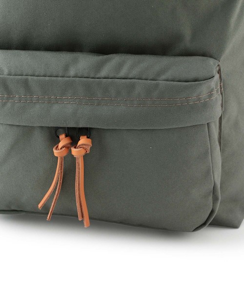 FREDRIK PACKERS(フレドリックパッカーズ)の「【FREDRIK PACKERS】500D DAY PACK(バックパック/リュック・メンズ・チャコールグレー/ブラック/ベージュ・FREE)」の9枚目の写真