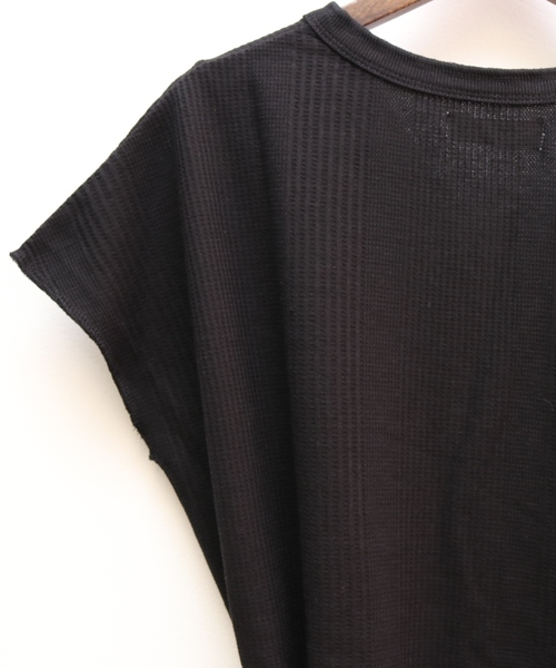 cepo(セポ)の「キーネックベルトツキTシャツ(Tシャツ/カットソー・レディース・ブラック/オフホワイト/ピンク/ベージュ・M)」の19枚目の写真