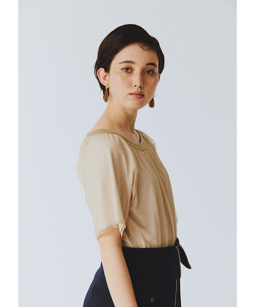 TEVALT(ヴァレット)の「チュール 天竺レイヤード 半袖プルオーバー(Tシャツ/カットソー・レディース・ベージュ/カーキ/ダークネイビー・38)」の6枚目の写真