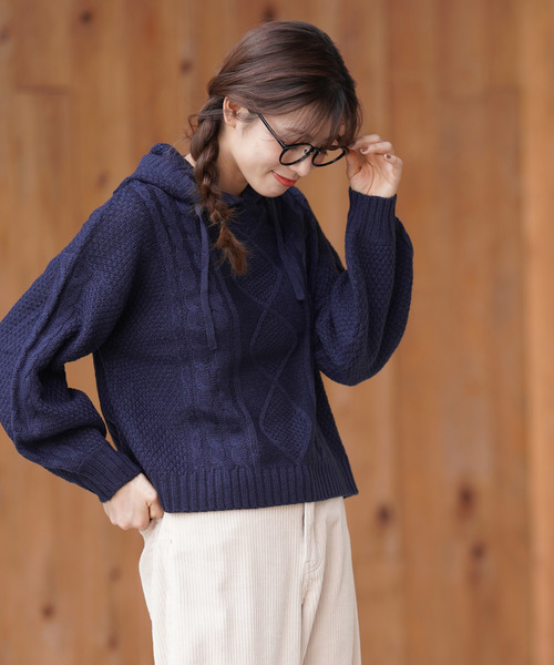 rps（アールピーエス）の「ケーブル編みニットパーカー（ニット/セーター・レディース・ベージュ/ネイビー/アイボリー/ラベンダー・M）」の10枚目の写真