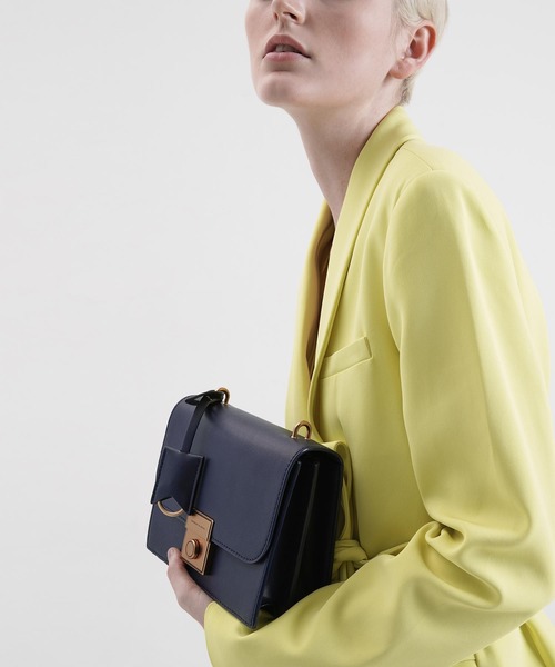 CHARLES & KEITH（チャールズ & キース）の「クラシックボクシー