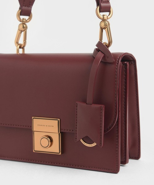 CHARLES & KEITH（チャールズ & キース）の「クラシックボクシー
