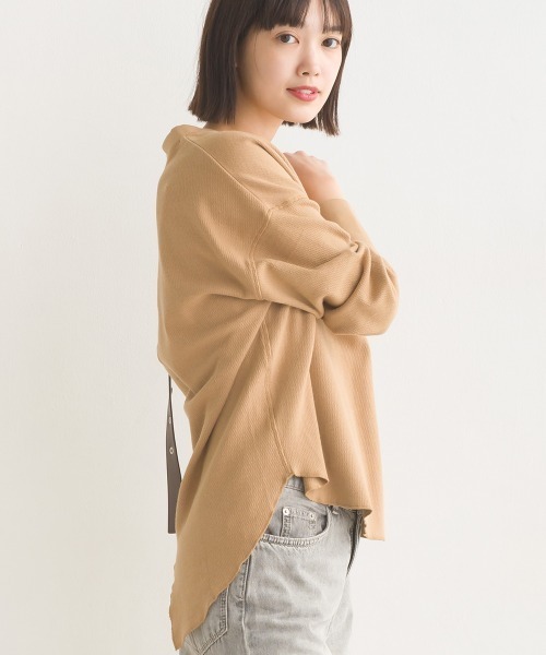OMNES(オムネス)の「ハニカムストレッチバッグスリットプルオーバー(Tシャツ/カットソー・レディース・ホワイト/ブラック/ベージュ/カーキ/ラベンダー/ブルーグレー/ブラウン/ライトグレー・FREE)」の14枚目の写真