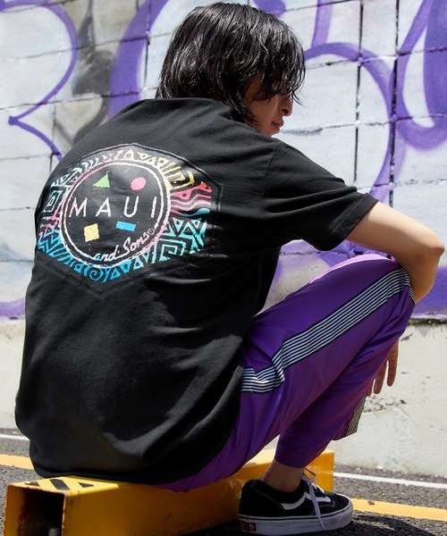 MAUI and Sons(マウイアンドサンズ)の「MAUI and Sons/マウイアンドサンズ COOKEI LOGO PRINT バッククッキーロゴプリント半袖Tシャツ(Tシャツ/カットソー・メンズ・ホワイト/ブラック/ネイビー/グレー/ホワイト系その他/ブラック系その他/グレー系その他/グリーン系その他/ブルー系その他/ホワイト系その他2/ブラック系その他2/オレンジ系その他・S/M/L/XL)」の6枚目の写真