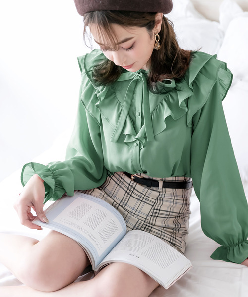 Newlyme(ニューリーミー)の「ラッフルフリルボウタイブラウス(シャツ/ブラウス・レディース・モスグリーン/ホワイト/ブラック/ベージュ/ミント/ピンク/ブラック系その他/ベージュ系その他/グリーン系その他/ブラック系その他2/パープル/グレー・X-LARGE/XX-LARGE/SMALL/MEDIUM/LARGE)」の9枚目の写真