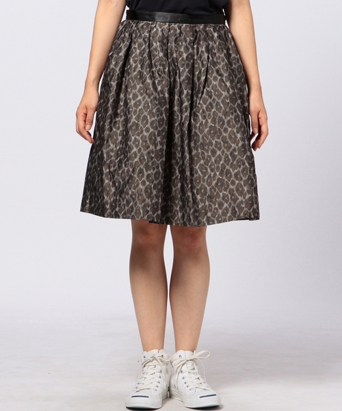 UNITED ARROWS（ユナイテッドアローズ）の「UAW P レオパード ジャカード タックスカート ◆（スカート・レディース・ブラック/グレー・40/38/36）」の3枚目の写真