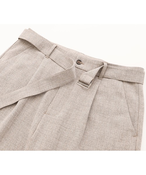 EMMA CLOTHES(エマクローズ)の「共地ベルト付き1タックワイドテーパードパンツ(その他パンツ・メンズ・ブラック/ベージュ/グレー・M/L)」の21枚目の写真