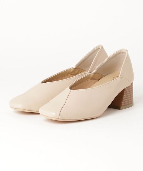 minia（ミニア）の「minia / alala / スクエアトゥ切り替えパンプス/バブーシュ（パンプス・レディース・ホワイト/ブラック/ベージュ/ブラウン・LL/M/L/S）」の4枚目の写真