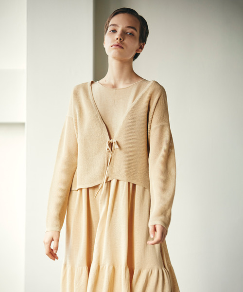 WALANCE(ワランス)の「フロントリボンショートカーディガン/wa...lance★★(カーディガン/ボレロ・レディース・ブラック/ライトベージュ/ライトカーキ・MEDIUM)」の1枚目の写真