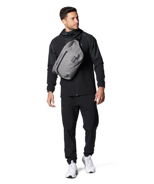 UNDER ARMOUR（アンダーアーマー）の「UAラージ ウエストバッグ（トレーニング/メンズ/レディース）（ボディバッグ/ウエストポーチ・レディース・ブラック/グレー・ONESIZE）」の13枚目の写真