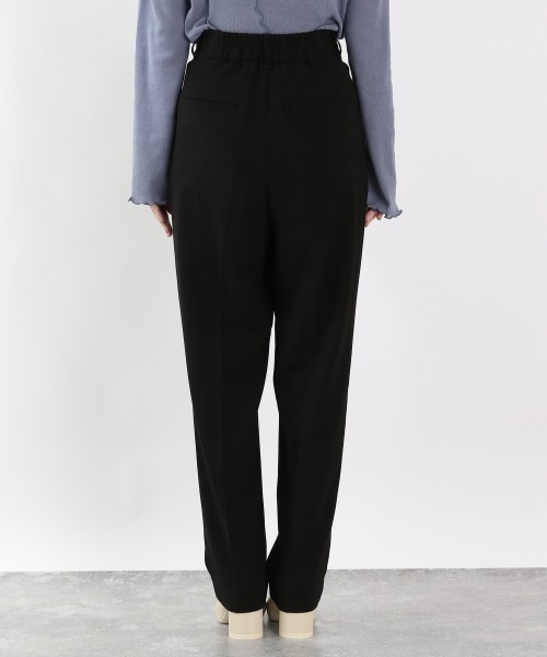 LOWRYS FARM(ローリーズファーム)の「カラータックワイドパンツ 893687(その他パンツ・レディース・ブラック/グリーン/アイボリー/マスタード・MEDIUM/LARGE)」の5枚目の写真