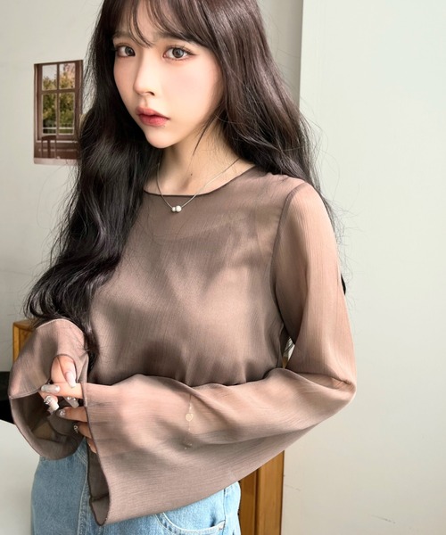 moment+（モーメントプラス）の「【累計販売枚数6万枚突破！】インナーキャミ付き長袖メロウ楊柳シアーブラウス（シャツ/ブラウス・レディース・ブラック/パープル/グレイッシュベージュ/ブルー/グリーン/ブラウン/ライトグリーン/オフホワイト/ピンクベージュ/ライトパープル/カーキ・M/L）」の16枚目の写真