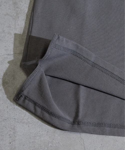 JOHN'S CLOSET（ジョンズクローゼット）の「【i】天竺 モックネック ロングTシャツ（Tシャツ/カットソー・メンズ・ホワイト/テラコッタ/ライトベージュ/ライトパープル/サックスブルー/ブラック/パープル/チャコールグレー/グリーン・MEDIUM/X-LARGE/LARGE）」の19枚目の写真