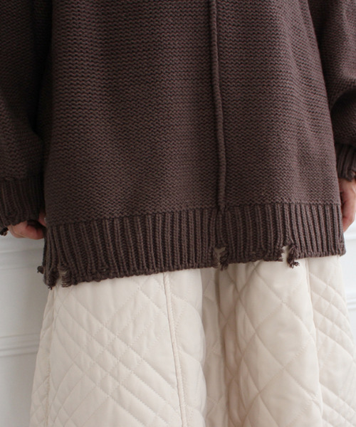 MODE ROBE（モードローブ）の「2WAYクラッシュデザインオーバーニット（ニット/セーター・レディース・ブラウン/アイボリー・FREE）」の16枚目の写真