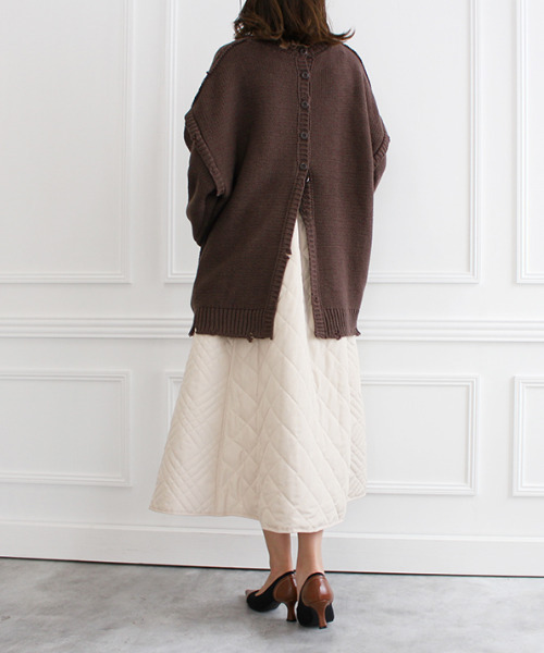 MODE ROBE（モードローブ）の「2WAYクラッシュデザインオーバーニット（ニット/セーター・レディース・ブラウン/アイボリー・FREE）」の17枚目の写真