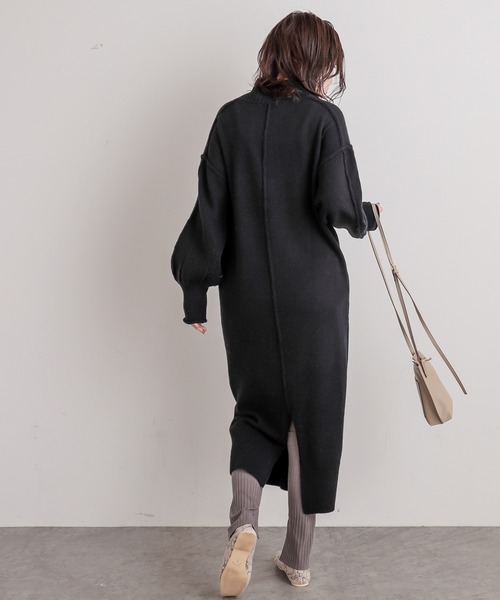 natural couture(ナチュラルクチュール)の「【WEB限定】サイドパールネックニットワンピース(ワンピース・レディース・ブラック/カーキ/サックスブルー/アイボリー/モカ・FREE)」の7枚目の写真