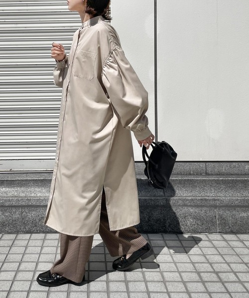 Chillfar（チルファー）の「ボリュームスリーブシャツワンピース（シャツワンピース・レディース・ホワイト/チャコール/ベージュ/ブラウン/ブラック・MEDIUM/LARGE）」の21枚目の写真