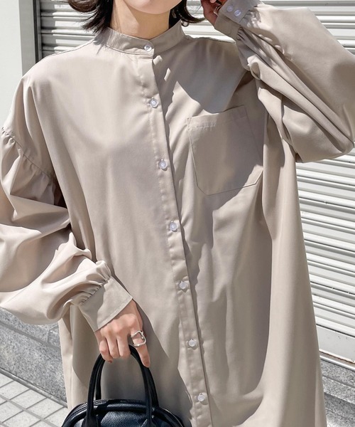 Chillfar（チルファー）の「ボリュームスリーブシャツワンピース（シャツワンピース・レディース・ホワイト/チャコール/ベージュ/ブラウン/ブラック・MEDIUM/LARGE）」の20枚目の写真